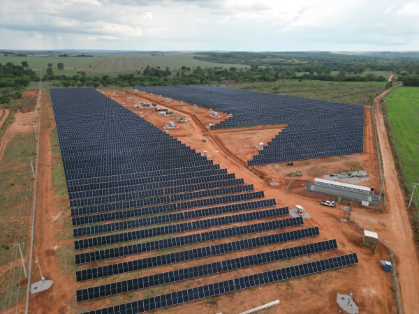 Usinas Solares (Utility-Scale)